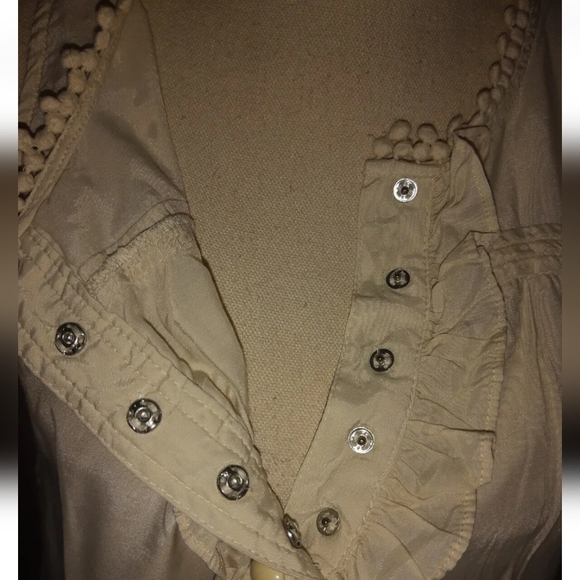 Cream Sleeveless Coquette Blouse NEXT UK 10 Broderie Anglaise Trim Ball Buttons. - Picture 8 of 11